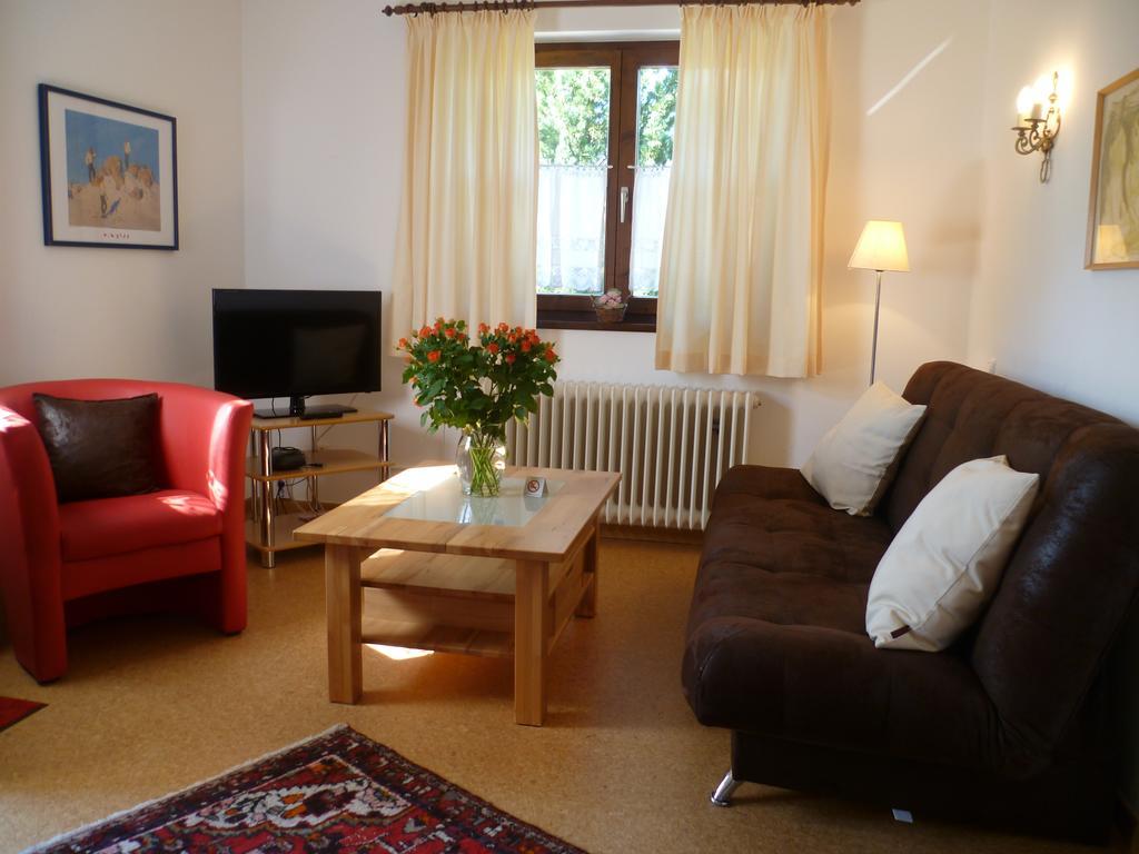 Haus Slechta Apartment Kitzbuhel Ruang foto
