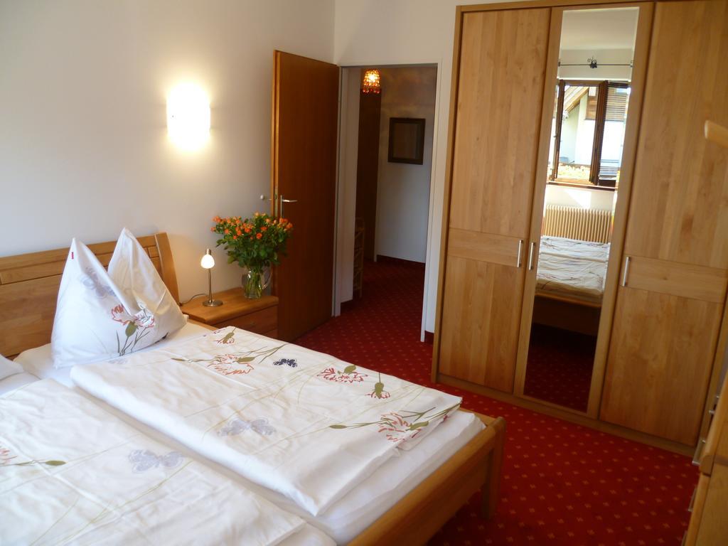Haus Slechta Apartment Kitzbuhel Ruang foto